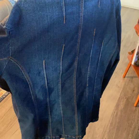 Blazer Style Jean Jacket! - Picture 5 of 5